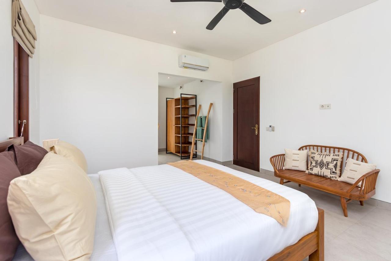 Villa Besakih 5BR, 5 mins to beach - Canggu Bagian luar foto