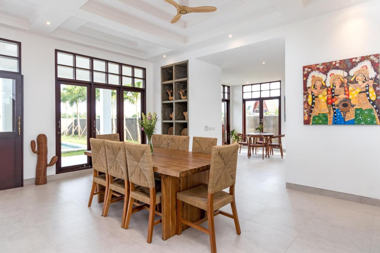 Villa Besakih 5BR, 5 mins to beach - Canggu Bagian luar foto