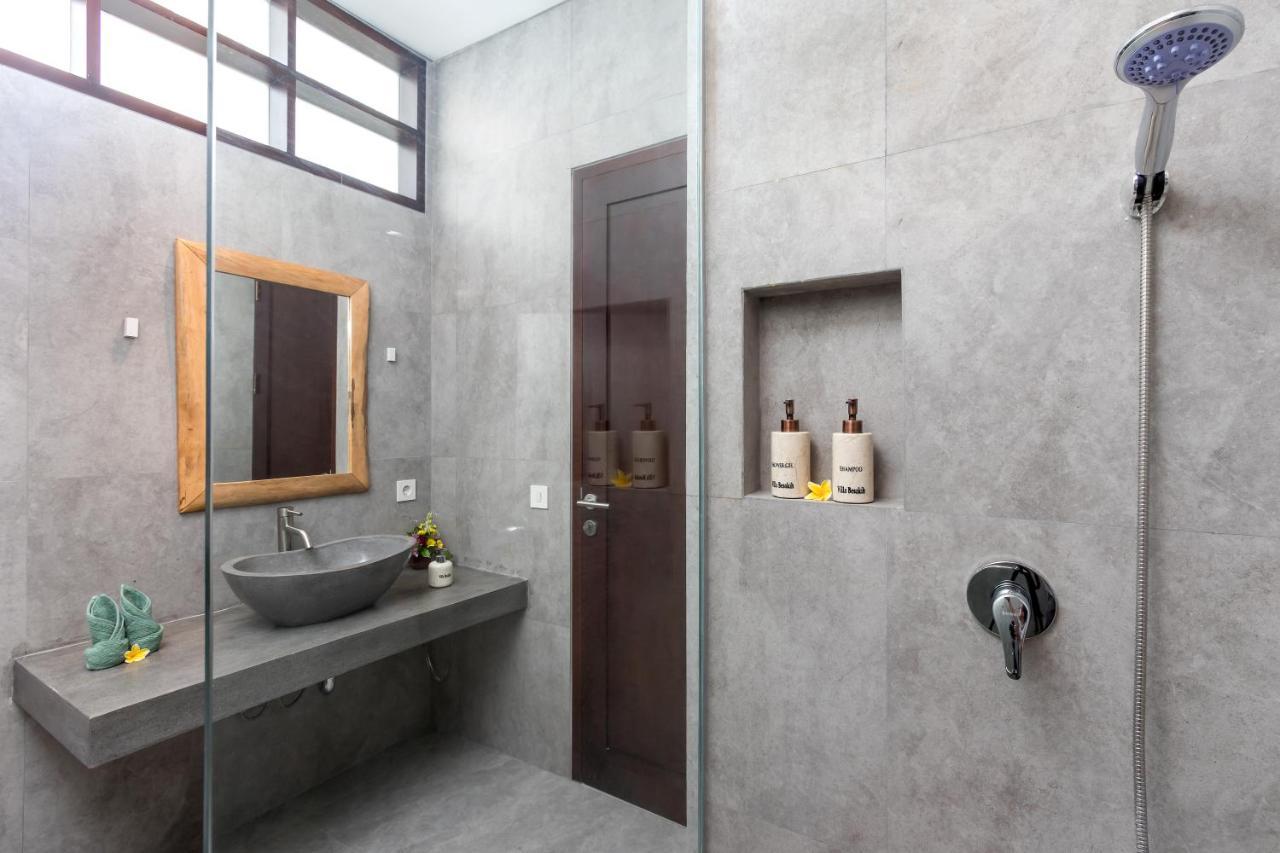 Villa Besakih 5BR, 5 mins to beach - Canggu Bagian luar foto